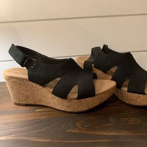 Clark’s Black Wedge Sandals size 9